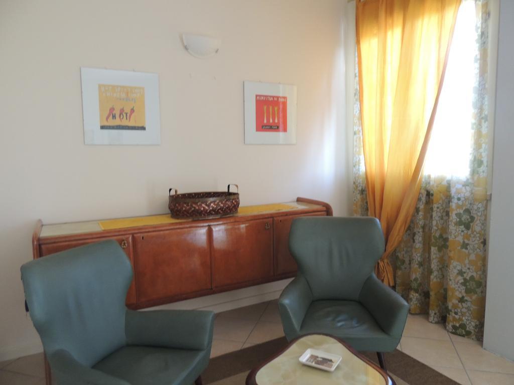Villa Rosa Moniga del Garda Camera foto