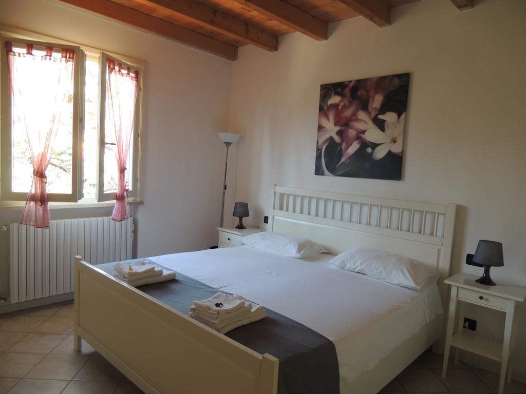 Villa Rosa Moniga del Garda Camera foto